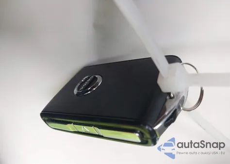 2019 Volvo S60 T6 Momentum z USA, uszkodzony, nr VIN 7JRA22TK4KG008962